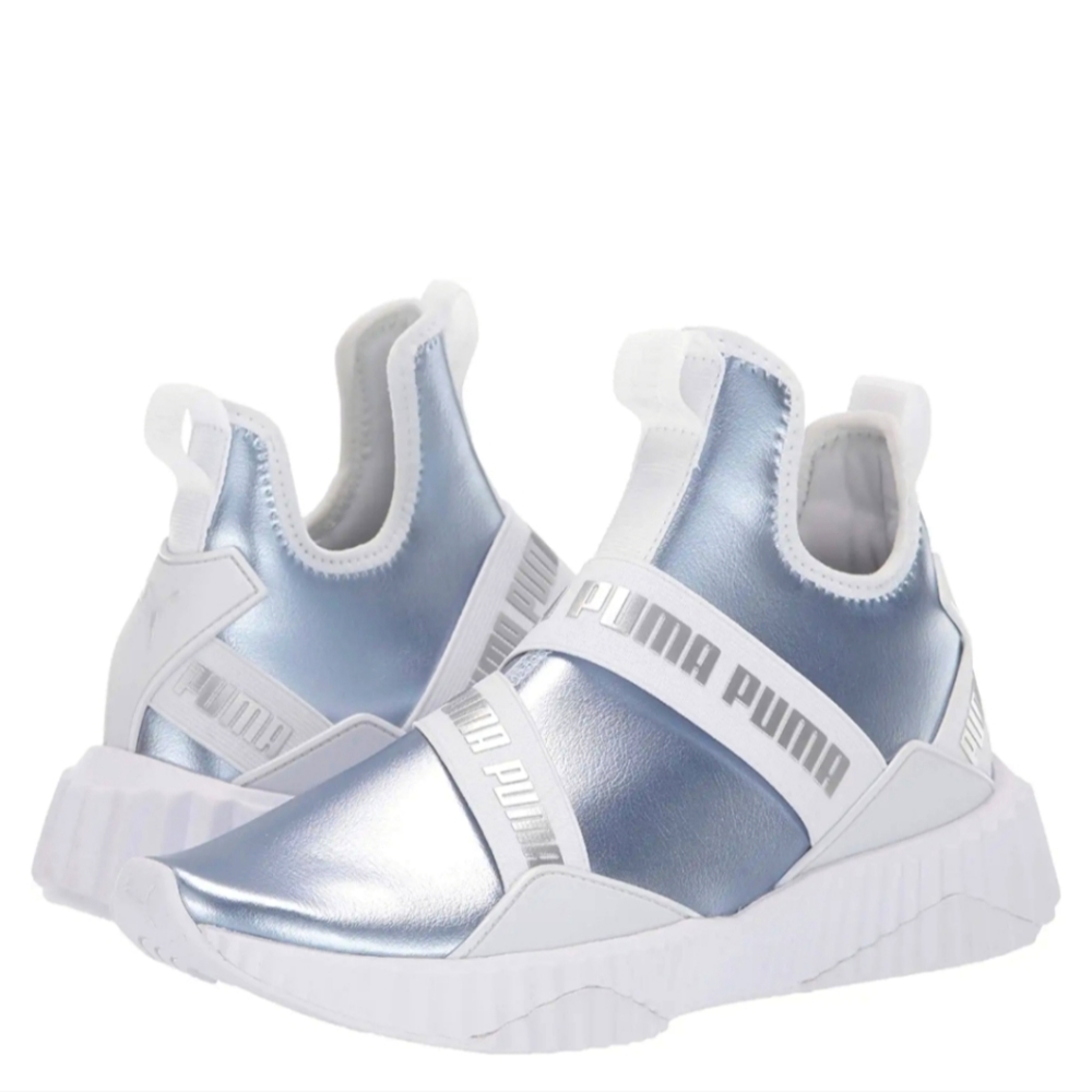 BNWB Puma women's Defy Mid Cross Trainer size 7.